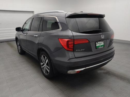 Modern Steel Metallic 2017 Honda Pilot Touring