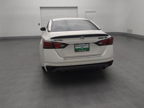 2022 Nissan Altima SR FWD