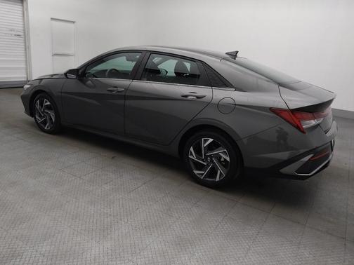 Gray 2025 Hyundai ELANTRA SEL
