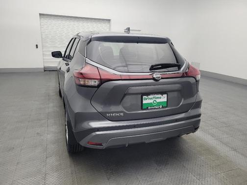 2023 Nissan Kicks S