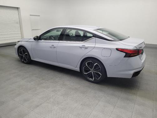 2023 Nissan Altima SR FWD