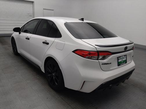 White 2022 Toyota Corolla SE
