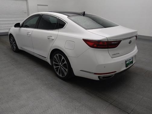 2019 Kia Cadenza Technology