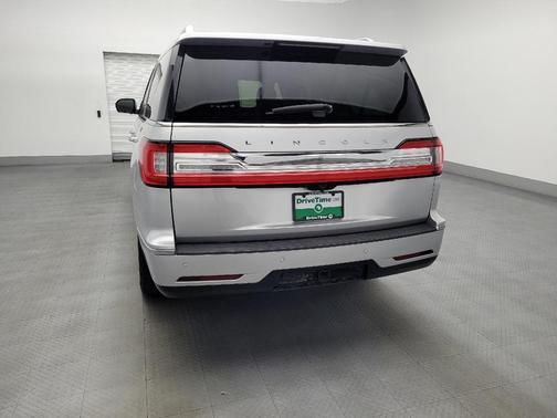 Ingot Silver Metallic 2019 Lincoln Navigator L Select