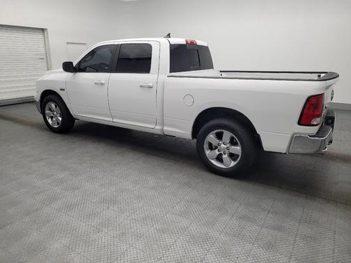 Bright White Clearcoat 2019 RAM 1500 Big Horn