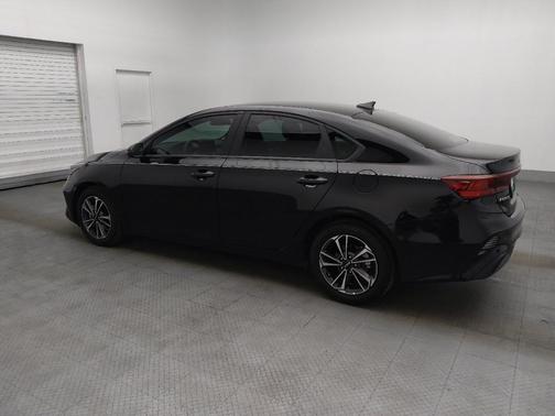 Aurora Black 2024 Kia Forte LXS