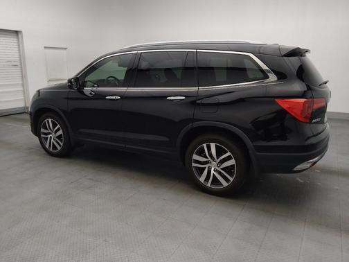 Black 2017 Honda Pilot Touring