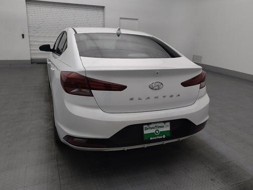 Quartz White Pearl 2019 Hyundai ELANTRA SEL