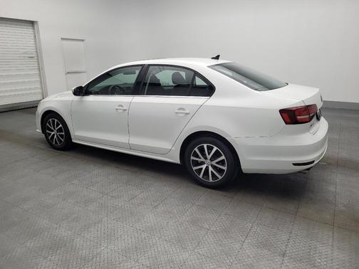 White 2017 Volkswagen Jetta 1.4T SE
