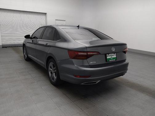 Platinum Gray Metallic 2019 Volkswagen Jetta 1.4T R-Line