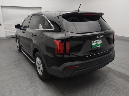 2022 Kia Sorento LX