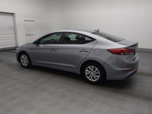 Shale Gray Metallic 2017 Hyundai ELANTRA SE