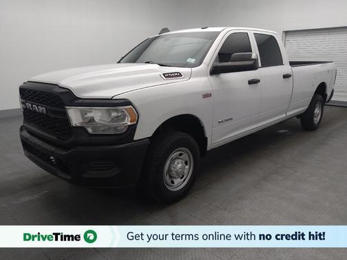 2022 RAM 2500 Tradesman Crew Cab 4x2 8' Box