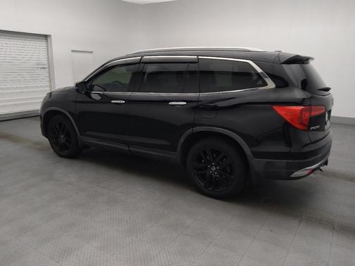 Black 2017 Honda Pilot Elite