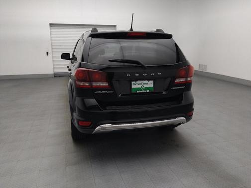 Pitch Black Clearcoat 2018 Dodge Journey Crossroad