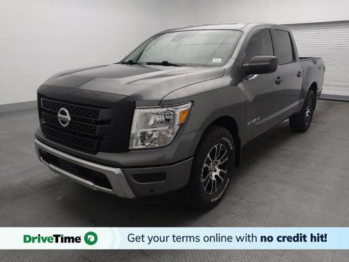 2022 Nissan Titan SV