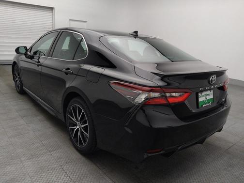 Midnight Black Metallic 2022 Toyota Camry SE
