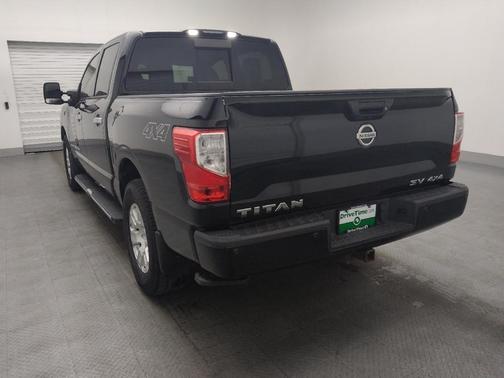 2019 Nissan Titan SV