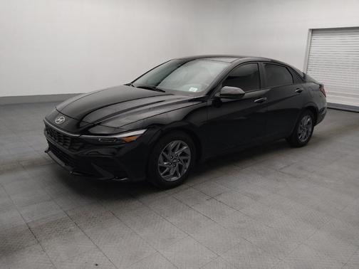 Abyss Black 2024 Hyundai ELANTRA SEL