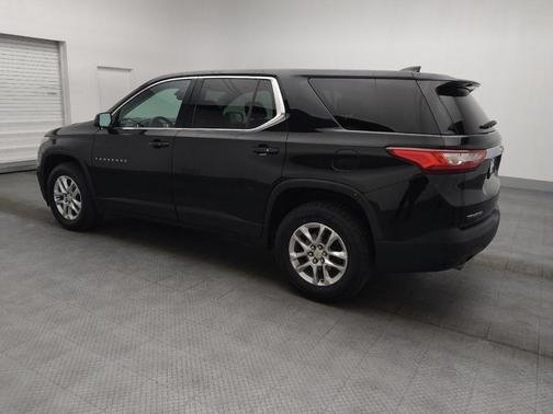 Mosaic Black Metallic 2020 Chevrolet Traverse LS