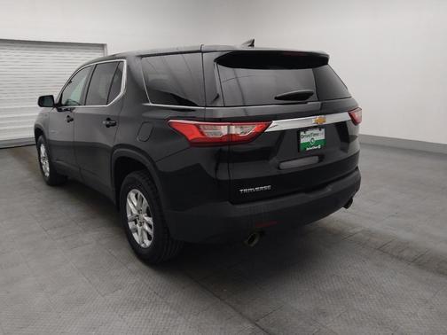 Mosaic Black Metallic 2020 Chevrolet Traverse LS