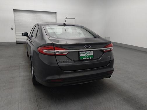 Magnetic Metallic 2018 Ford Fusion SE