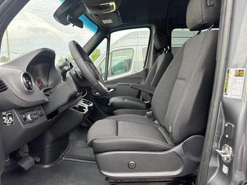 2023 Mercedes-Benz Sprinter 2500 Standard Roof