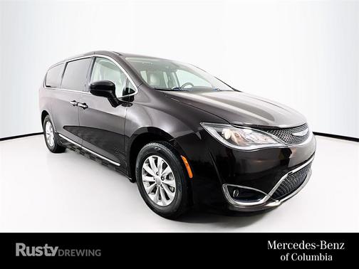 2018 Chrysler Pacifica Touring-L