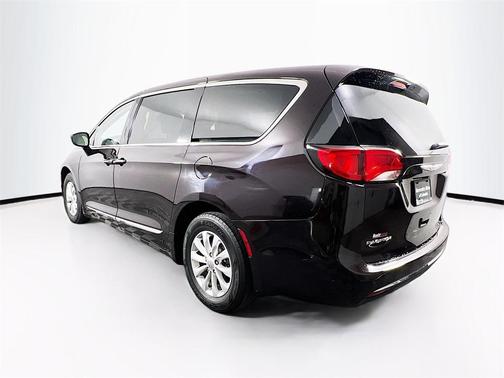 2018 Chrysler Pacifica Touring-L