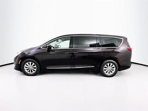 2018 Chrysler Pacifica Touring-L