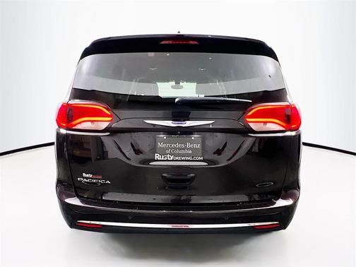 2018 Chrysler Pacifica Touring-L
