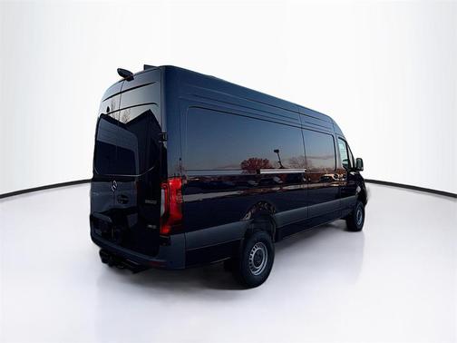 2026 Mercedes-Benz Sprinter 2500 Cargo 170 WB