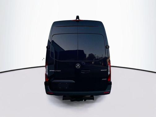 2026 Mercedes-Benz Sprinter 2500 Cargo 170 WB