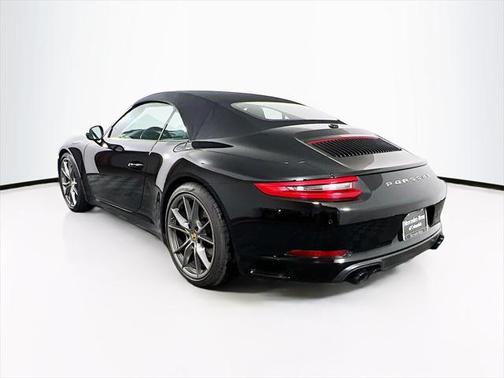 2017 Porsche 911 Carrera