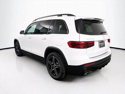 2025 Mercedes-Benz GLB 250 4MATIC