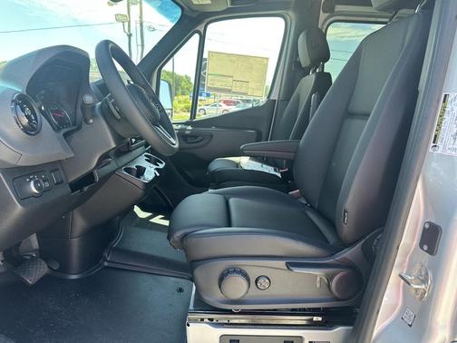 2024 Mercedes-Benz Sprinter 2500 High Roof