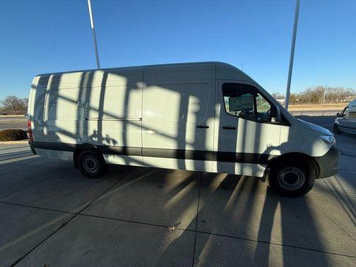 2025 Mercedes-Benz Sprinter 2500 High Roof
