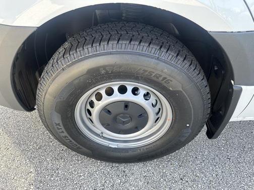 2023 Mercedes-Benz Sprinter 2500 Standard Roof