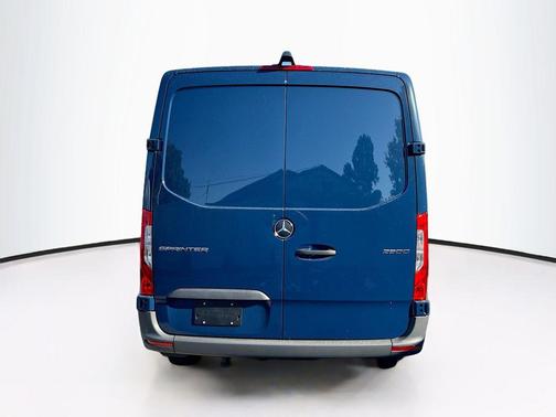 2025 Mercedes-Benz Sprinter 2500 Standard Roof