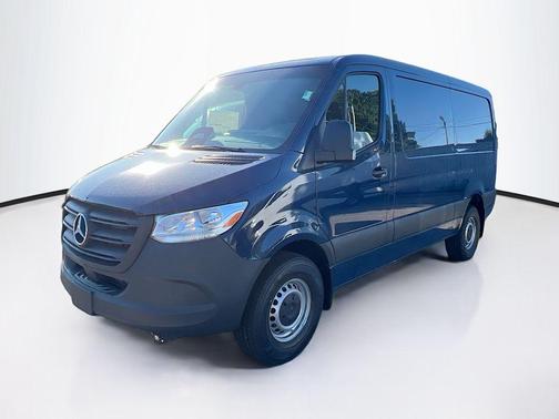 2025 Mercedes-Benz Sprinter 2500 Standard Roof