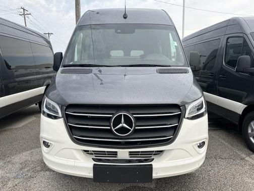 2023 Mercedes-Benz Sprinter 2500 Standard Roof