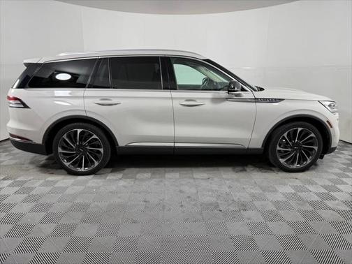 2020 Lincoln Aviator Reserve AWD