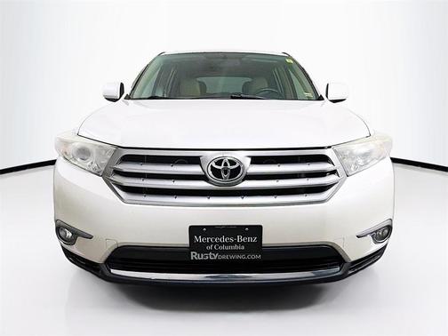 2013 Toyota Highlander SE