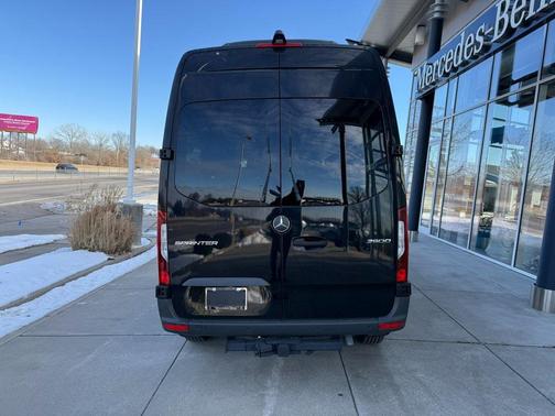 2024 Mercedes-Benz Sprinter 2500 Standard Roof
