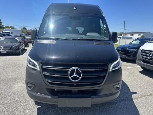2024 Mercedes-Benz Sprinter 2500 Standard Roof