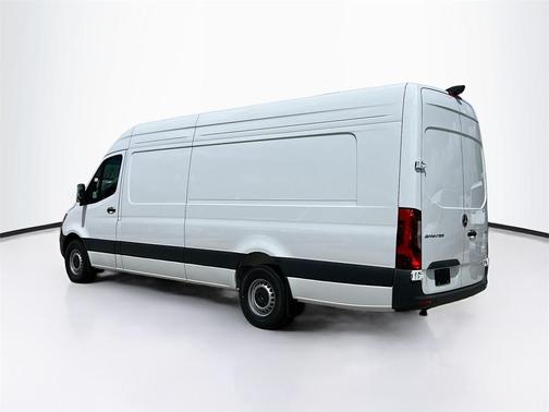 2025 Mercedes-Benz Sprinter 2500 High Roof