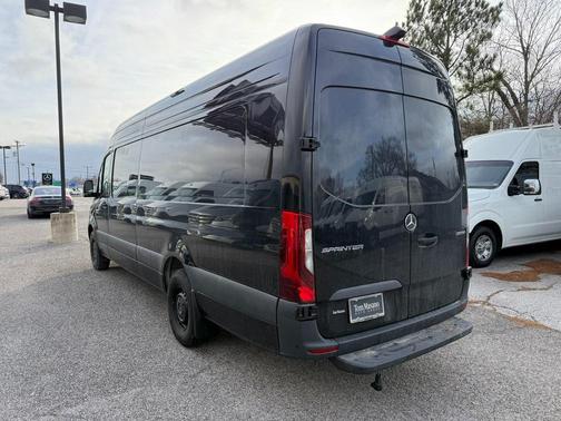 2024 Mercedes-Benz Sprinter 2500 Cargo 170 WB