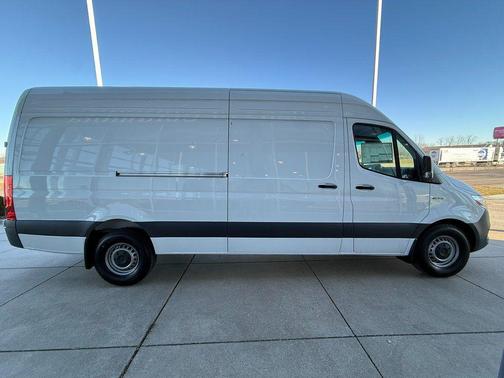 2024 Mercedes-Benz Sprinter 2500 High Roof