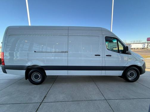 2024 Mercedes-Benz Sprinter 2500 High Roof