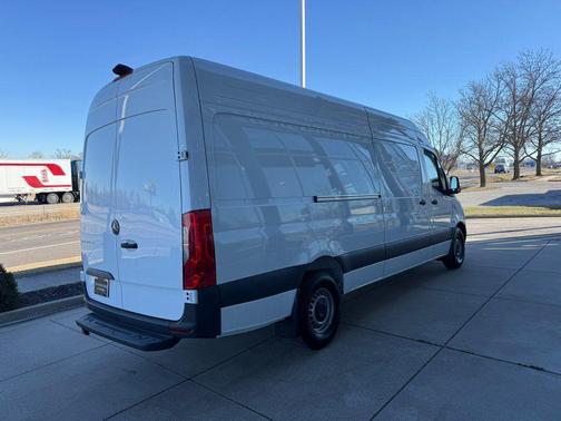 2024 Mercedes-Benz Sprinter 2500 High Roof